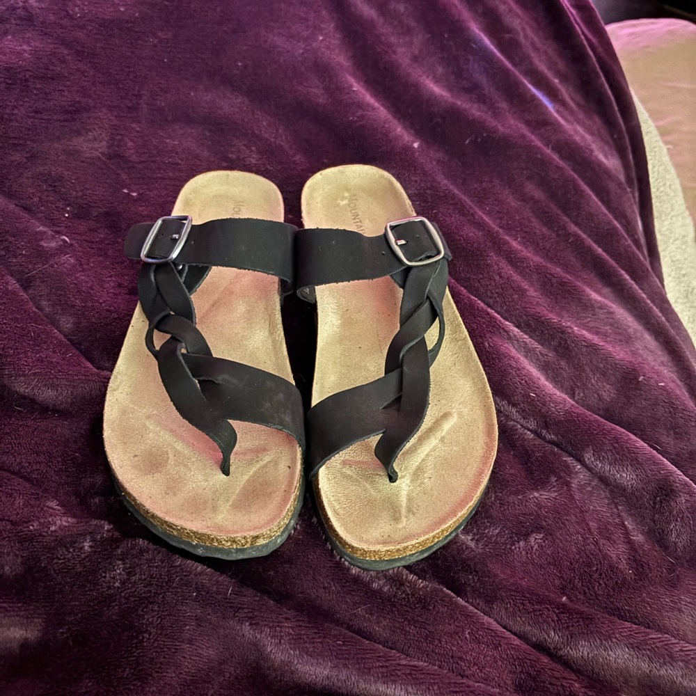 Nice put on once inside my house never used them didn’t fit right